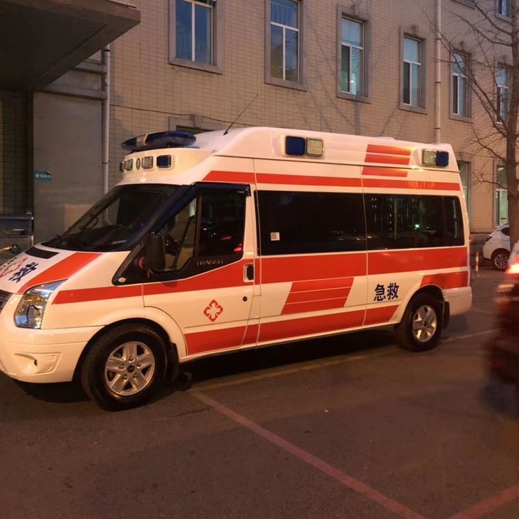 屯溪夜间租赁救护车护送病人转院：安全转运的 8 大核心注意事项
